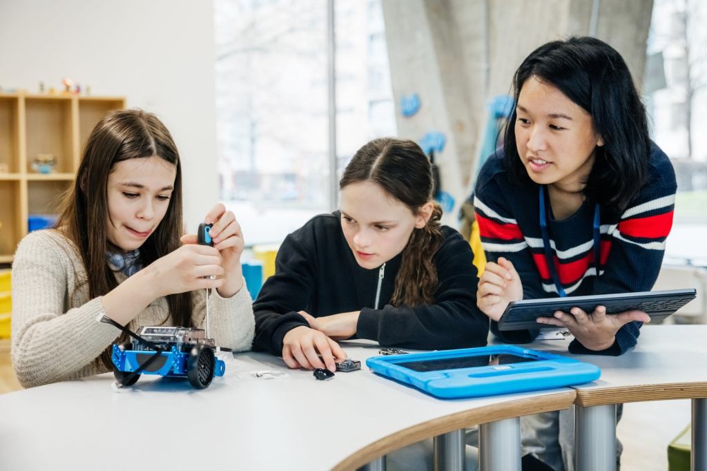 Inspire the Next Generation of Scientists with This Franchise That Makes STEM Fun!